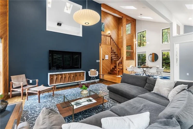 River Fox Realty